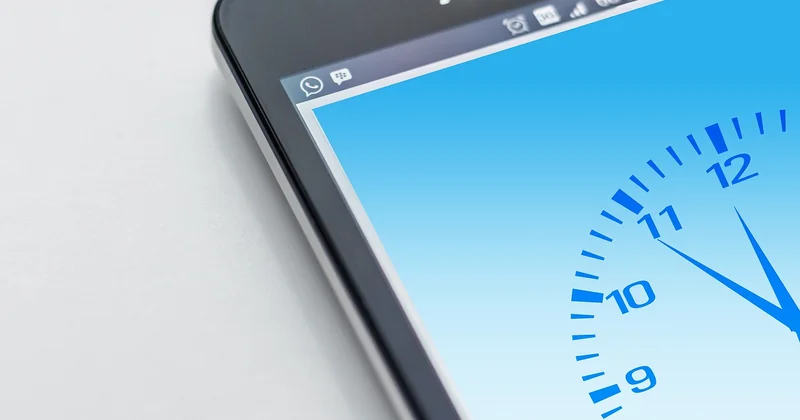 Quels sont les horaires du 34 00 et du 09 70 83 07 07 ?