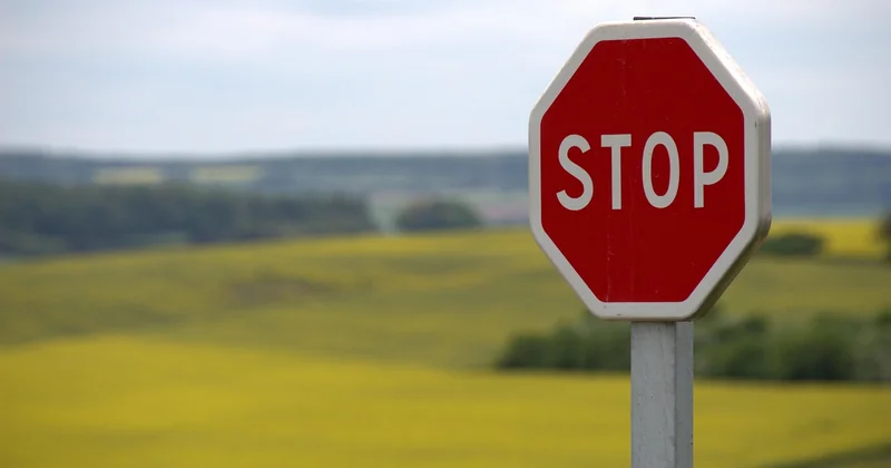 Quel est le coût d'un panneau de signalisation ?