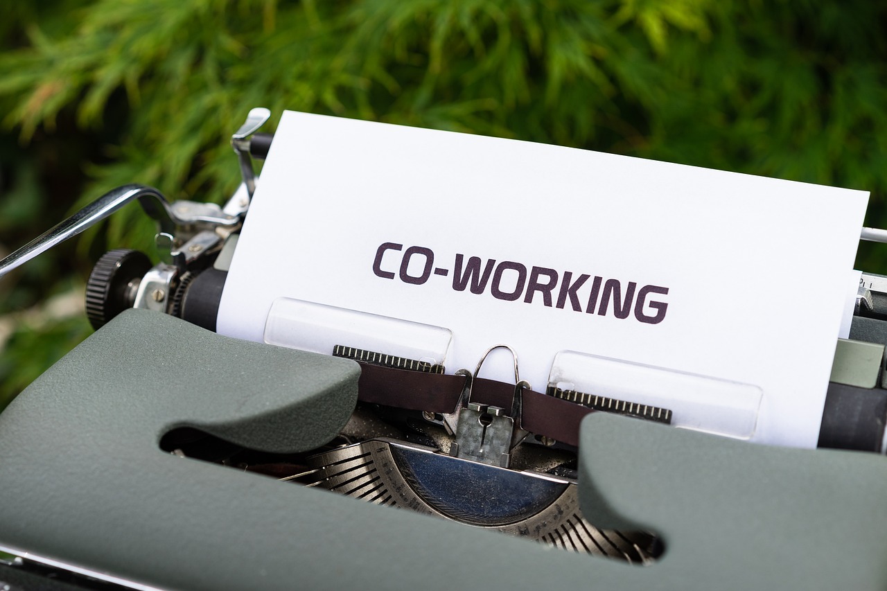 découvrez les avantages de l'outsourcing pour votre entreprise : réduction des coûts, accès à des experts, et concentration sur votre cœur de métier. apprenez comment déléguer efficacement vos tâches à des professionnels qualifiés.